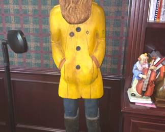 Tall wood carved sculpture approx. 5ft