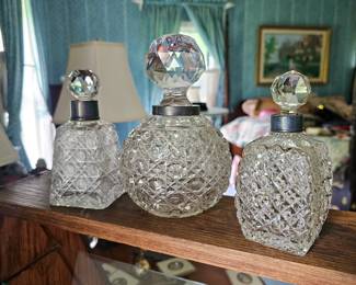 Cut crystal perfumes