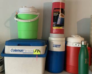 Thermoses…, perfect for trips to the beaches, picnics and sports events! Summer’s on the way!