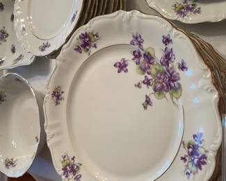 nice set of dishes, cute