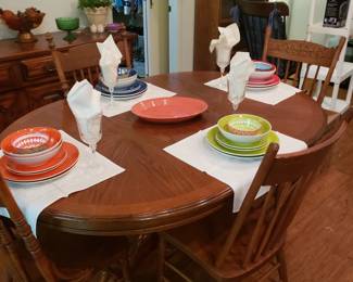 Dining table w 6 chairs