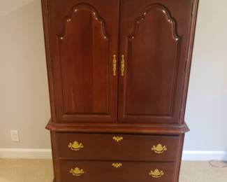 Small clothes armoire 