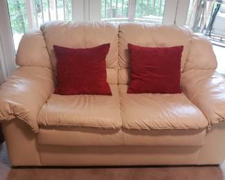 Matching loveseat 