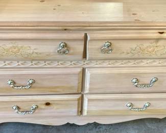 Whitewashed Knotty Pine Cottage 5 Pc. Twin Bedroom. (Twin Mattress/Box Sold Separate).
