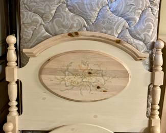 Whitewashed Knotty Pine Cottage 5 Pc. Twin Bedroom. (Twin Mattress/Box Sold Separate).