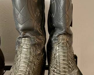 Men's Exotic Cowtown Boots. Size 12.