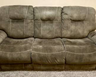 Relining Full Size Sofa. Top Condition!