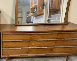 Mid Century Bassett furniture Dresser and Mirror.