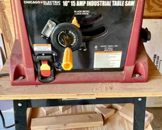 CHICAGO ELECTRIC 10 In. 15 Amp Benchtop Table Saw