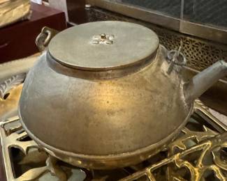 Vintage Japanese Saki Kettle