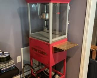 Popcorn machine