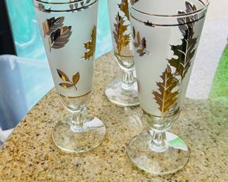 Assorted 1950's Libbey Gold Foliage Glassware