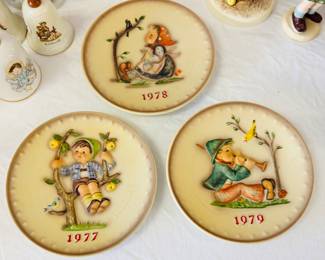Collection of Hummel plates