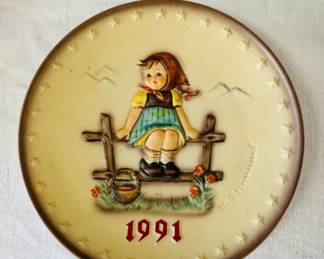 1991 Hummel collectors plate