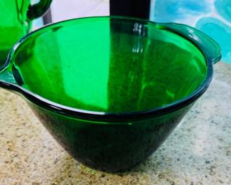VINTAGE ANCHOR HOCKING FOREST GREEN BATTER BOWL