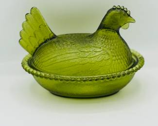 Vintage Indiana Glass green hen on nest