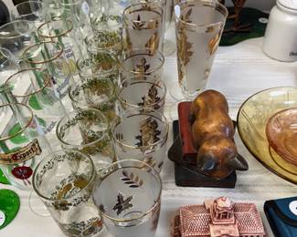 Lots of vintage glasses
