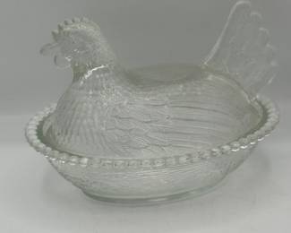 Clear hen on nest