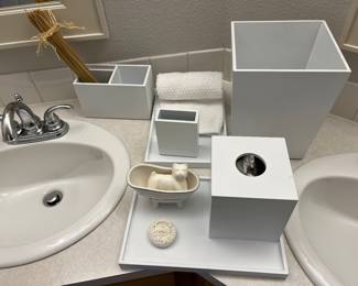 Powder Room Accessories