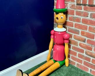 Ohh Nooo! This life-size Pinocchio lied so much, he lost his nose!