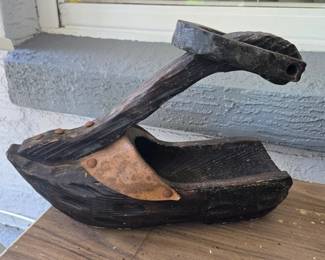 Wod carved clog wine bottle holder
