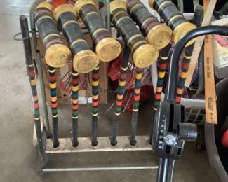 Like new croquet set