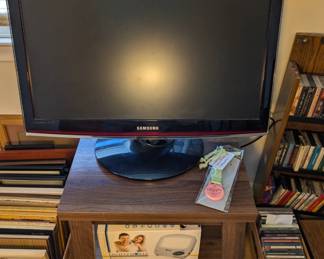 Samsung Monitor - Table - Lightphoria - Picture Frames