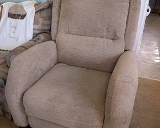 Reclining Chair - plugs in