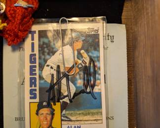 Alan Trammell signed baseball card with certificate of authenticity.