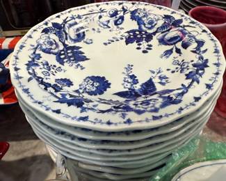 William Sonoma French Blue Boquet plates