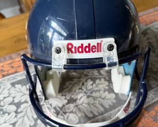 Riddell Mike Singletary signed helmet