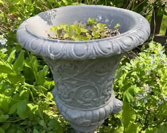 Large Concrete urns