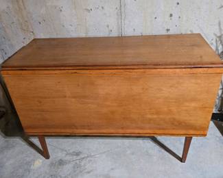 Vintage dropleaf table