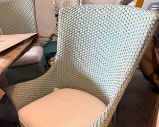 Lloyd Flanders Mandalay Collection wicker patio set; 4 chairs, round table with glass top, and oval side table with glass top