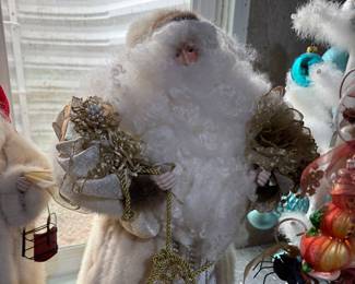 Santas (all 3 with mink coats)