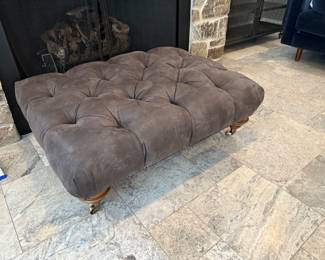 Tufted ottoman