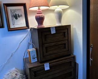 Thomasville, 2 drawer night stand, 3 drawer chest, two ginger jar lamps, sheets and prints