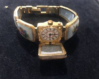 Ladies Chaika Enamel VIntage Watch