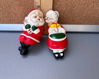 Kissing Claus Salt and Pepper Shakers $8.00