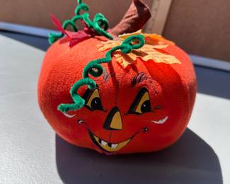 Annalee Pumpkin $8.00