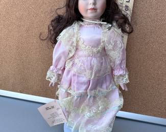Victoria Impex Doll $5.00