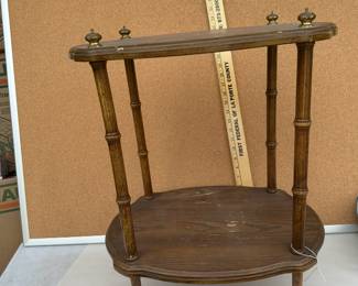 Oval Accent Table $9.00