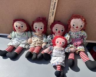 5 Raggedy Ann Dolls $25.00