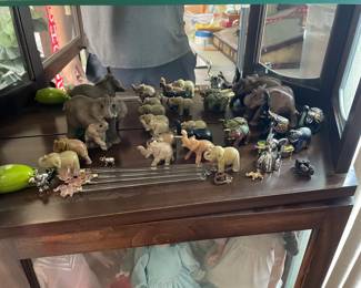 Collection of elephant smalls