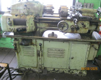 HENDRY METAL LATHE