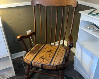 Rocking chair