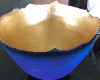 Contemporary art pottery bowl signed Williams
