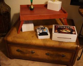 small trunk, tray,