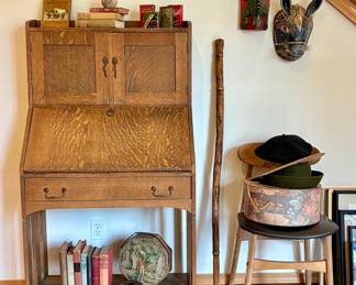 Desk, etc.