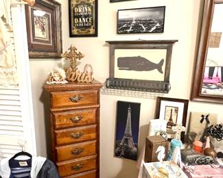 Art - Decor - Jewelry Chest